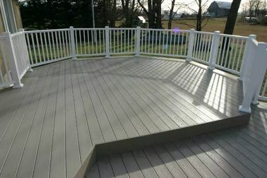 Ván sàn ngoài trời composite gỗ nhựa và hàng rào Đối với Ban công, chế Decking