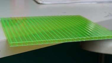 Cách nhiệt siêu nhẹ multiwall Polycarbonate rỗng Tấm Đối Skylight